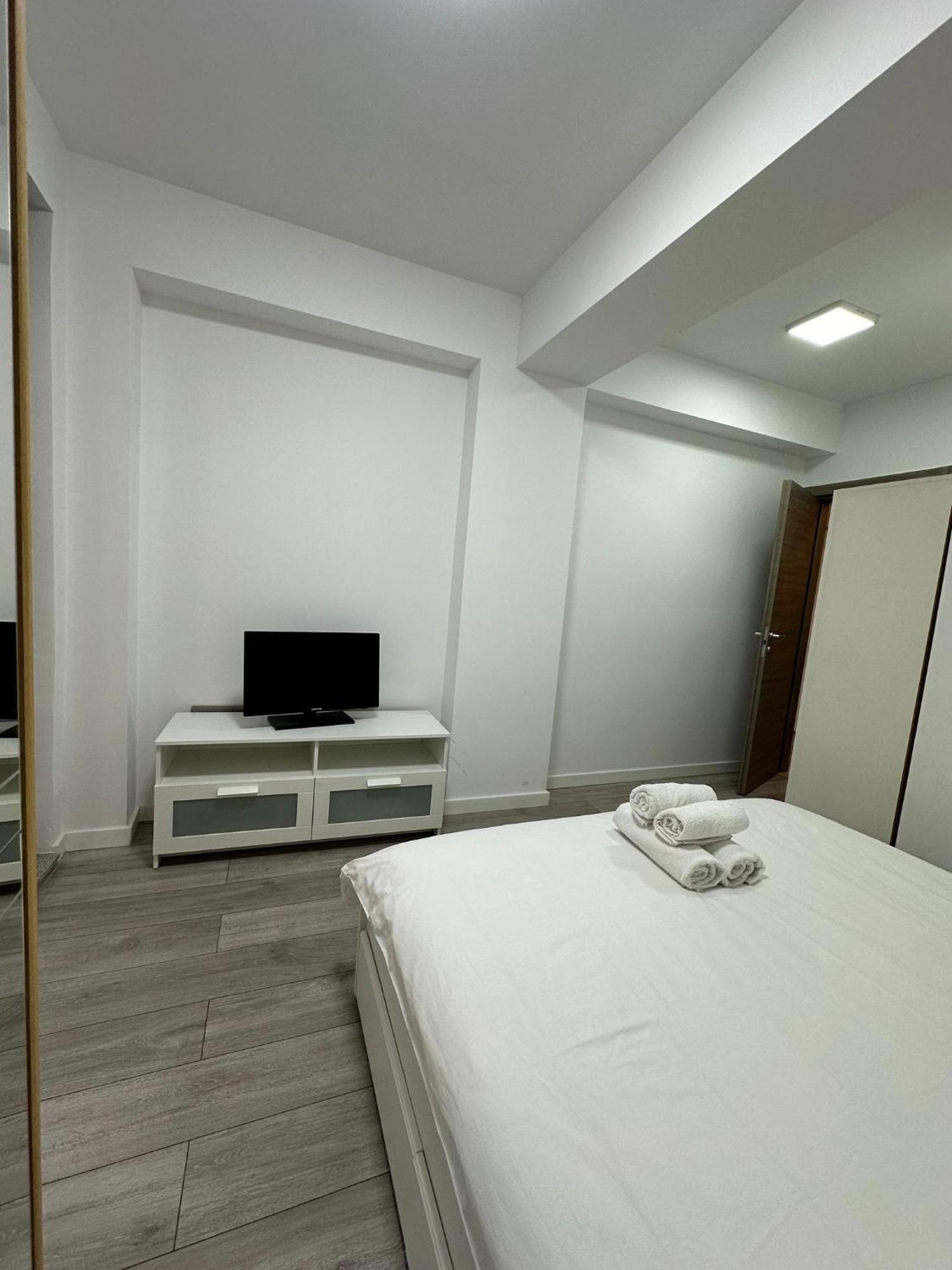 Catedral Apartment Bukarest Eksteriør billede
