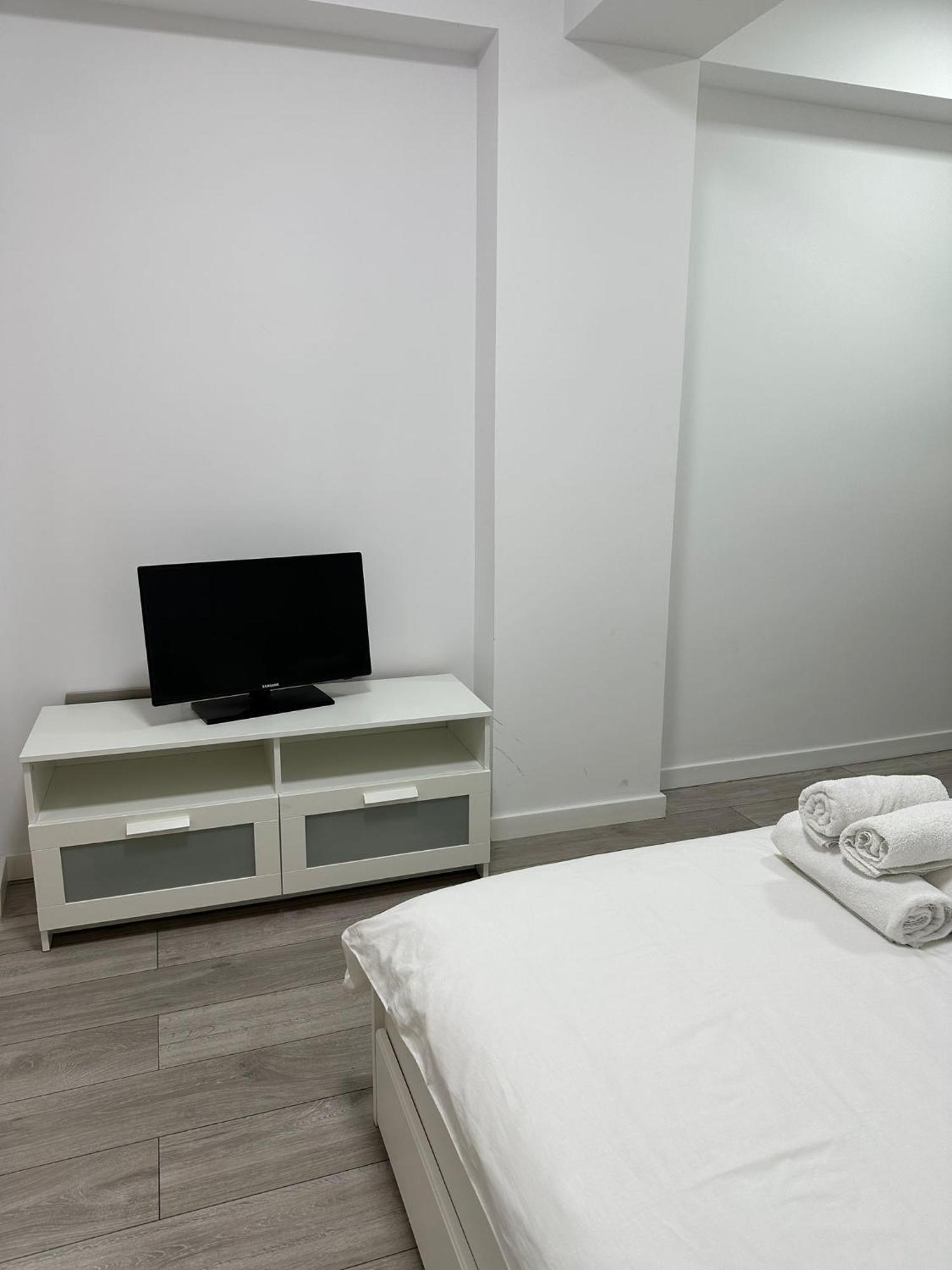 Catedral Apartment Bukarest Eksteriør billede